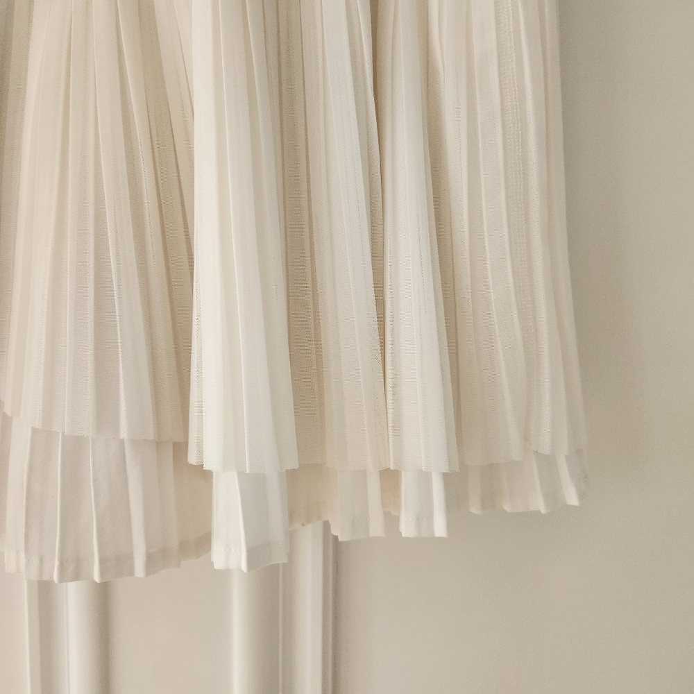 Lululemon Tiered Pleats High Rise Tennis Skort White Size 4 - Picture 6 of 14